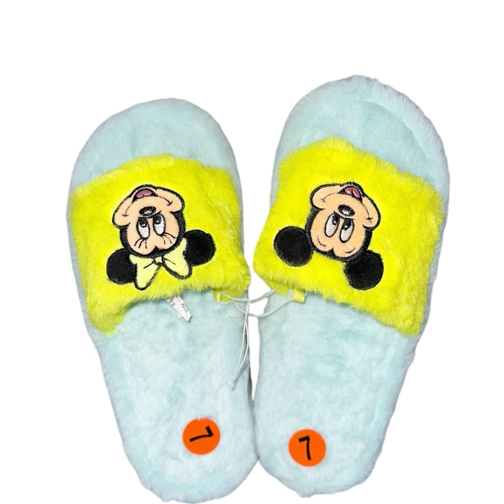 NWT Disney Mickey and Minnie Mouse Fuzzy Slippers for Adults SZ-7 Comfort